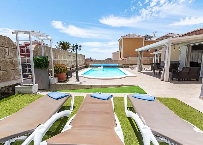 Cozy In Madronal De Fanabe With Large Private Pool Villa Costa Adeje