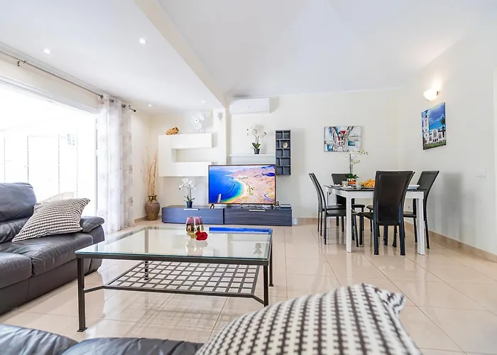 Cozy In Madronal De Fanabe With Large Private Pool ヴィラ *