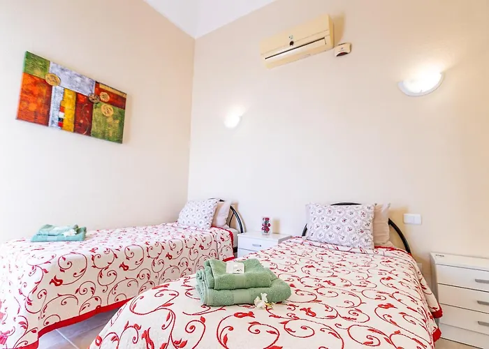 Cozy In Madronal De Fanabe With Large Private Pool ヴィラ アデヘ