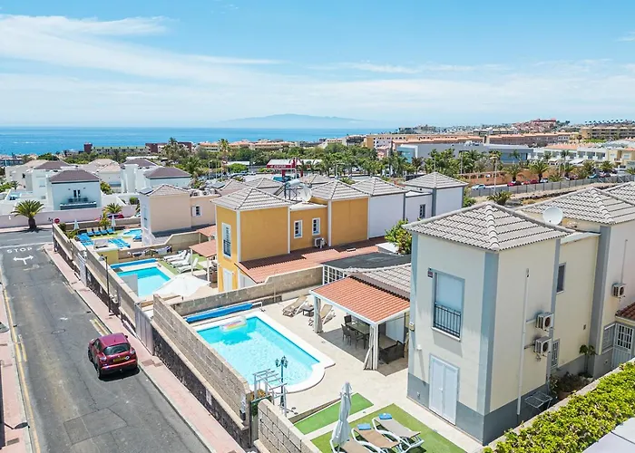 Cozy In Madronal De Fanabe With Large Private Pool