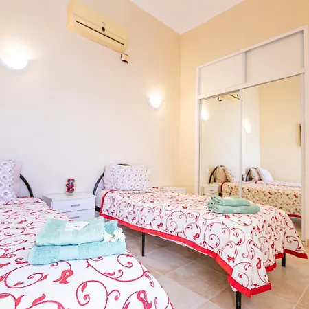 فيلة Cozy In Madronal De Fanabe With Large Private Pool