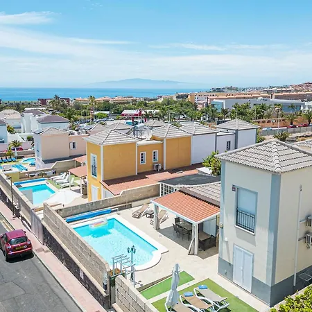 Cozy In Madronal De Fanabe With Large Private Pool Вилла