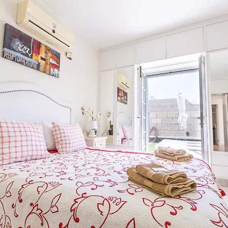 Вилла Cozy In Madronal De Fanabe With Large Private Pool Адехе