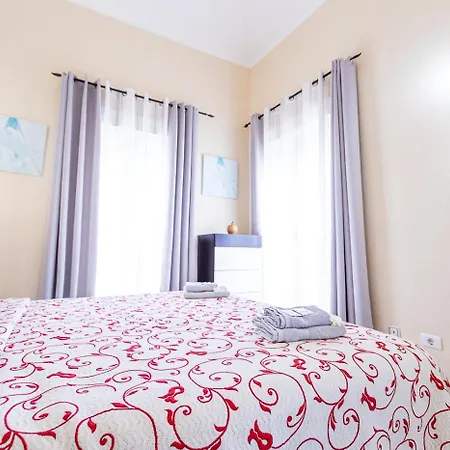 Вилла Cozy In Madronal De Fanabe With Large Private Pool Адехе